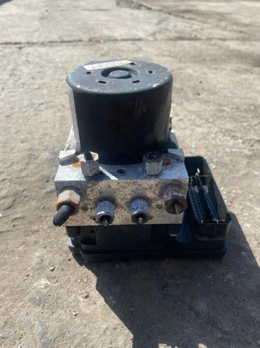 2011-2012 Dodge Charger Chrysler 300 ABS Anti Lock Brake Pump Assembly OEM used OEM ABS pump and module