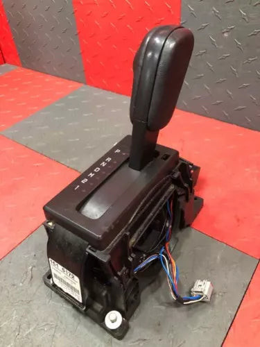 2015-2017 Ford Expedition Automatic Transmission Floor Gear Shifter Assembly OEM used OEM transmission shifter