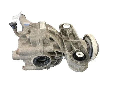 2015-2023 Chrysler 300 AWD Rear Axle Differential Carrier 3.07 Ratio OEM used OEM differential carrier