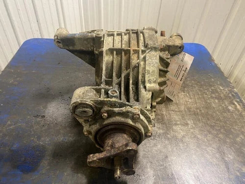2005-2006 Cadillac SRX Rear Differential Carrier Assembly 3.90 Ratio opt GW1 OEM Used used OEM rear differential carrier