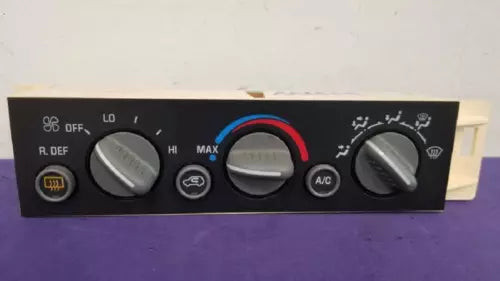 1996-1999 Chevrolet Suburban 1500 AC Heater Temperature Controls OEM used OEM auto part