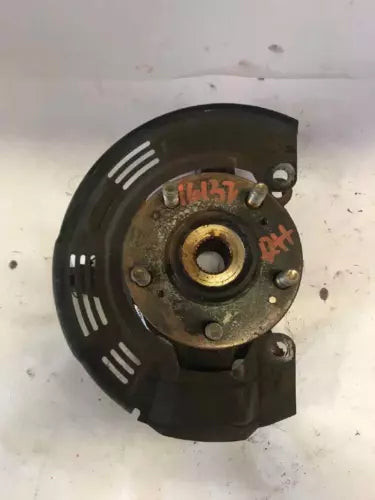 2004-2011 Mitsubishi Endeavor Passenger Right Front Spindle Knuckle OEM used OEM steering knuckle