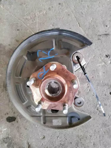 2013-2019 Nissan Sentra Passenger Right Front Spindle Knuckle OEM used OEM steering knuckle