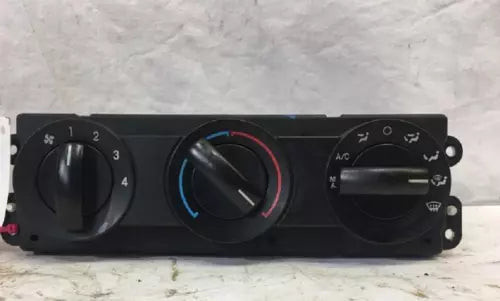2005-2007 F350 Super Duty AC Heater Controls Manual Temperature Control Unit OEM used OEM A/C climate control module
