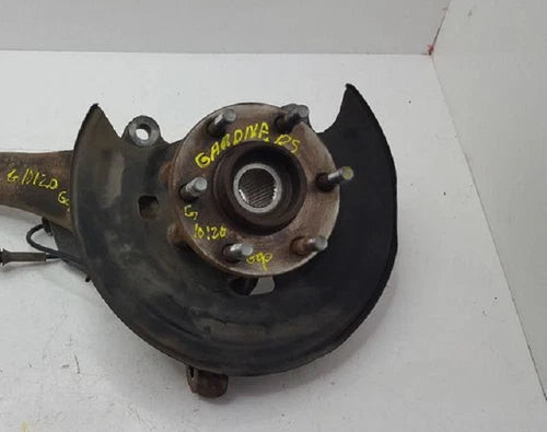 2005-2015 Nissan Xterra Driver Left Front Spindle Knuckle OEM used OEM steering knuckle