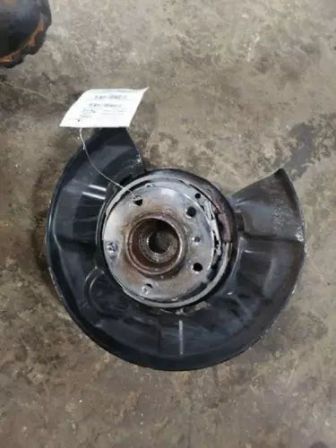 2003-2011 Mercury Grand Marquis Passenger Right Front Spindle Knuckle OEM used OEM steering knuckle
