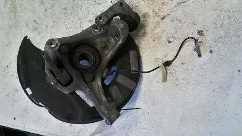 2013-2019 Cadillac XTS Passenger Right Front Spindle Knuckle OEM used OEM steering knuckle