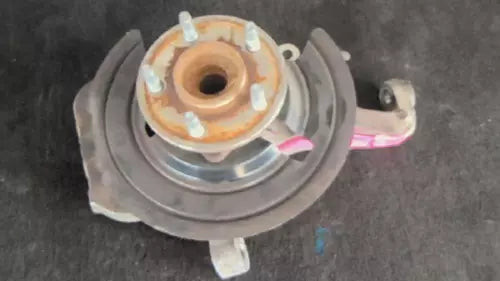 2007-2011 Dodge Nitro Passenger Right Front Spindle Knuckle OEM used OEM steering knuckle