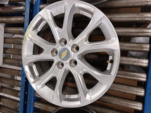 2018-2021 Chevrolet Equinox 17x7 Wheel Option RSB Silver OEM used OEM wheel