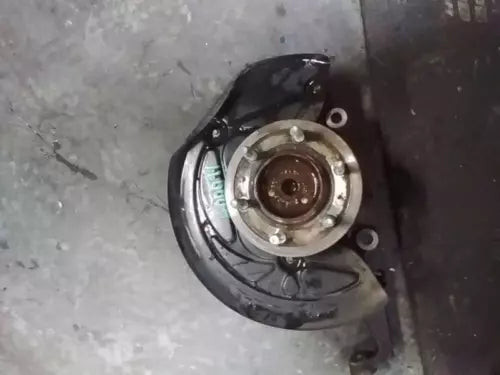 2010-2015 Lincoln Navigator Passenger Right Front Spindle Knuckle OEM used OEM steering knuckle
