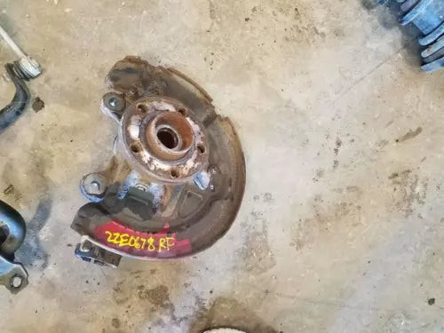 2015-2018 Volvo V60 Passenger Right Front Spindle Knuckle OEM used OEM steering knuckle