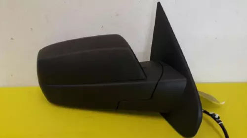 2014-2019 Chevrolet Silverado 1500 Side Door Mirror Passenger Side RH OEM used OEM door mirror