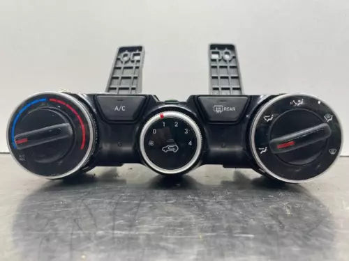 2020-2022 Hyundai Venue Manual Climate AC Heater Temperature Control OEM used OEM A/C climate control module
