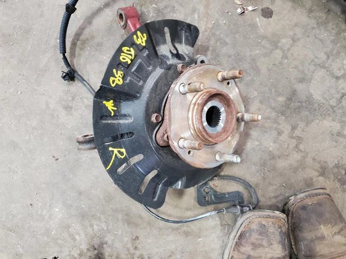 2021-2023 Kia Seltos Passenger Right Front Spindle Knuckle OEM used OEM steering knuckle