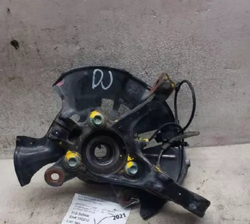 2017-2018 Yaris iA Driver Left Front Spindle Knuckle OEM used OEM steering knuckle