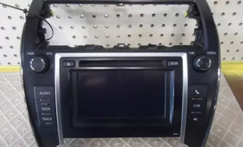 2013-2014 Toyota Camry Radio Display and Receiver AM-FM-CD ID 57076 used OEM infotainment display