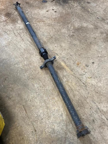 2011-2013 KIA SORENTO 2.4L 4 CYL REAR DRIVE SHAFT OEM used OEM drive shaft