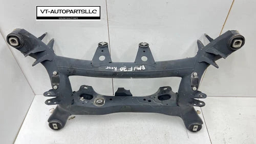 ⭐️2012-2016 BMW 328i 3-SERIES F30 SEDAN Rear Subframe Cradle RWD 33306851657 OEM used OEM rear subframe and crossmember