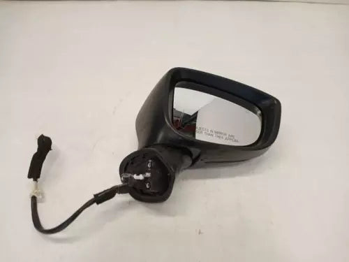 2017-2018 Mazda 3 RH Passenger Side View Mirror Turn Signal Assembly OEM used OEM door mirror