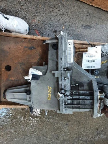 2004-2007 Buick Rainier Transfer Case Assembly OEM used OEM transfer case