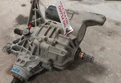 2015-2018 Jeep RENEGADE REAR DIFFERENTIAL CARRIER ASSEMBLY OEM Used used OEM rear differential carrier