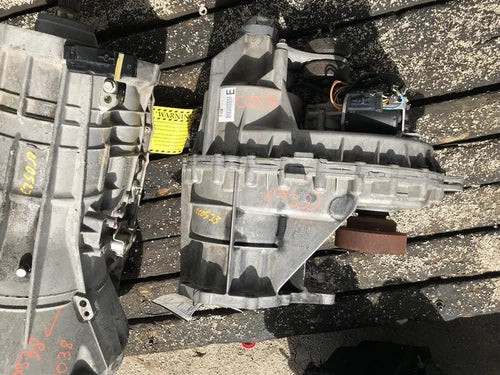 2015-2017 Ford Expedition Transfer Case Assembly OEM used OEM transfer case