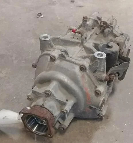2012-2014 Honda CR-V REAR DIFFERENTIAL CARRIER ASSEMBLY Used OEM rear differential carrier used OEM rear differential carrier