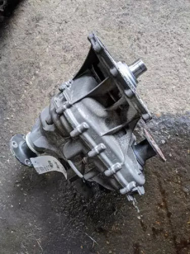 2011-2012 Infiniti QX56 Transfer Case Assembly OEM used OEM transfer case