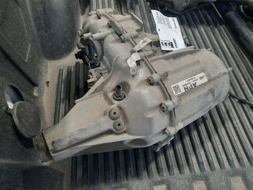 2017-2018 Chevy Truck Silverado 1500 Transfer Case Assembly OEM used OEM transfer case