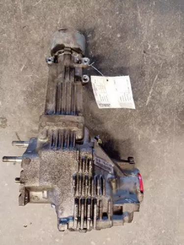 2009-2010 Pontiac Vibe Transfer Case Assembly OEM used OEM transfer case