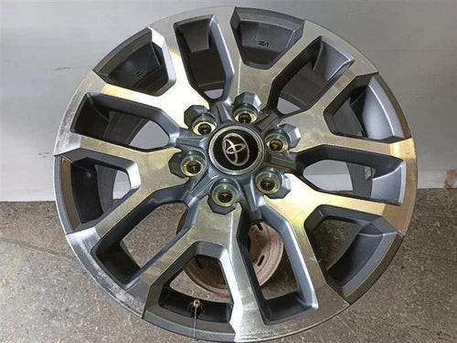 2022 Toyota Tundra 20" Rim OEM used OEM wheel