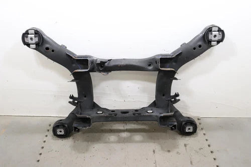 2013 - 2016 MERCEDES GL450 X166 REAR FRAME SUBFRAME CROSSMEMBER CRADLE OEM used OEM rear subframe and crossmember