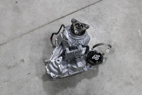 2017-2020 BMW 530i Transfer Case Assembly OEM used OEM transfer case