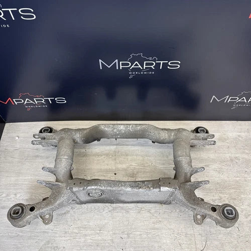BMW E60 06-10 Rear Suspension Subframe Crossmember Assembly 6759609 OEM used OEM rear subframe and crossmember