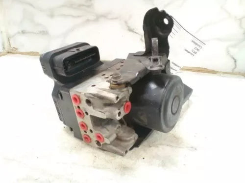 2004-2007 Toyota Highlander ABS Anti-Lock Brake Pump Assembly AWD OEM used OEM ABS pump and module