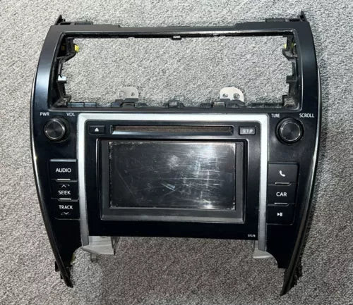 2013-2014 Toyota Camry AM FM CD Player Radio Receiver 57076 OEM used OEM radio receiver