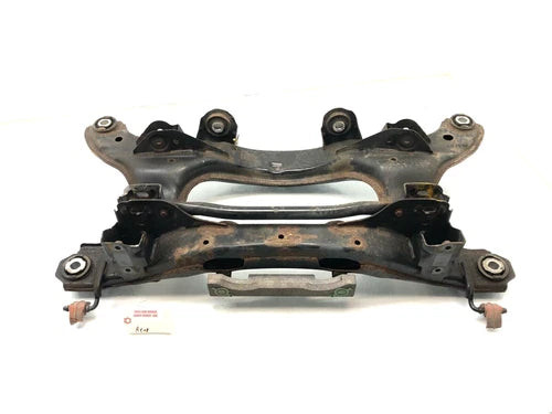 2012-2018 LAND RANGE ROVER EVOQUE REAR SUBFRAME CROSSMEMBER SUPPORT OEM. used OEM subframe bracket and support