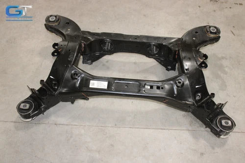 2020-23 CADILLAC XT6 FWD REAR SUBFRAME SUB FRAME CROSSMEMBER CROSS MEMBER OEM used OEM rear subframe and crossmember