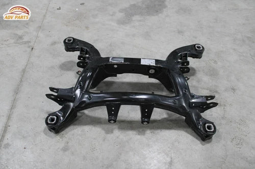 2007 - 2018 BMW X5 F15 REAR SUBFRAME SUB FRAME CROSS MEMBER CROSSMEMBER OEM used OEM rear subframe and crossmember