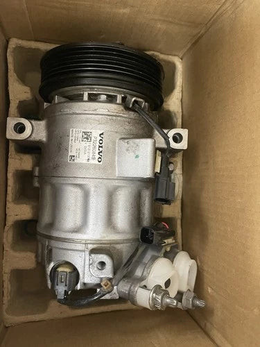 2015 - 2018 VW Volkswagen Passat A/C Compressor OEM