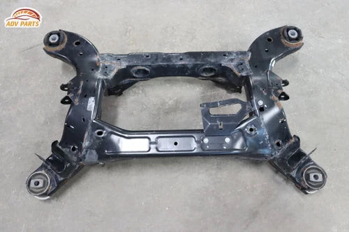 2017-2023 GMC ACADIA FWD REAR SUBFRAME SUB FRAME CROSSMEMBER CROSS MEMBER OEM used OEM rear subframe and crossmember