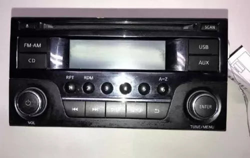 2015 - 2018 Nissan Versa AM FM CD Radio Receiver OEM used OEM radio receiver
