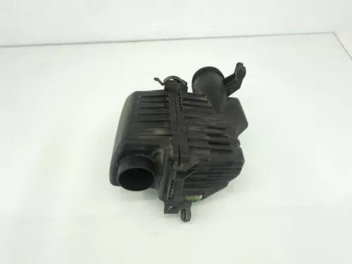 2012 - 2018 Hyundai Veloster Accent Air Intake Cleaner Box OEM used OEM air cleaner assembly