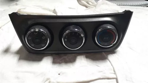 2013 - 2018 Toyota Rav4 AC Heater Temperature Control Unit OEM used OEM A/C climate control module