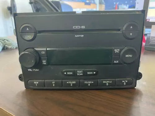 2006 - 2009 Ford Fusion CD Player Radio Receiver OEM used OEM radio receiver
