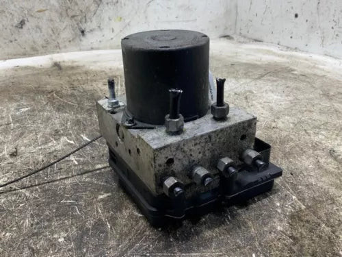 2008 Jeep Liberty ABS Pump Anti Lock Brake Actuator Pump Assembly OEM used OEM ABS pump and module