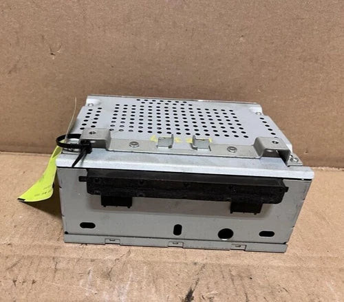 2018-2019 Ford Fiesta AM FM CD Player MP3 Radio Receiver ID D2BT-19C107-AL OEM used OEM radio receiver