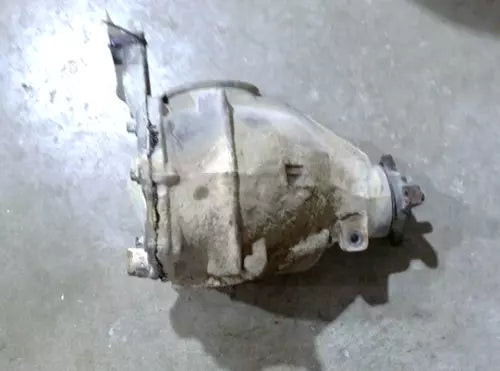 2005-2011 Chrysler 300 Differential Carrier Assembly Rear RWD 2.82 Ratio OEM Used used OEM differential carrier