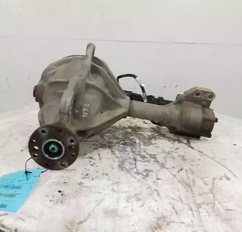 2006-2010 Dodge Ram 1500 Front Axle Differential Carrier 3.92 Ratio OEM used OEM differential carrier
