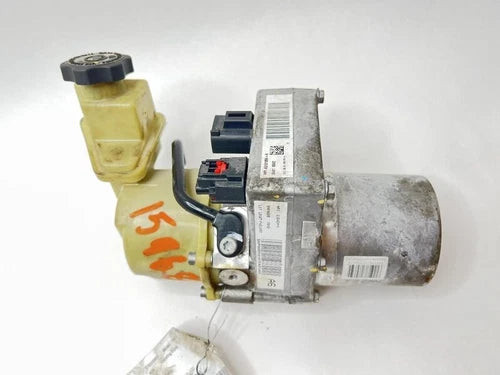 2011-2014 Chrysler 300 Power Steering Pump Assembly OEM used OEM power steering pump